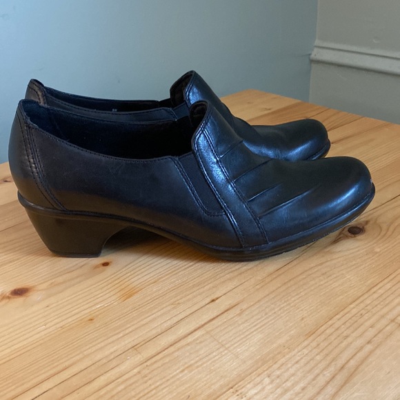 Clarks Partridge Woman’s Slip on Shoe - Picture 2 of 10